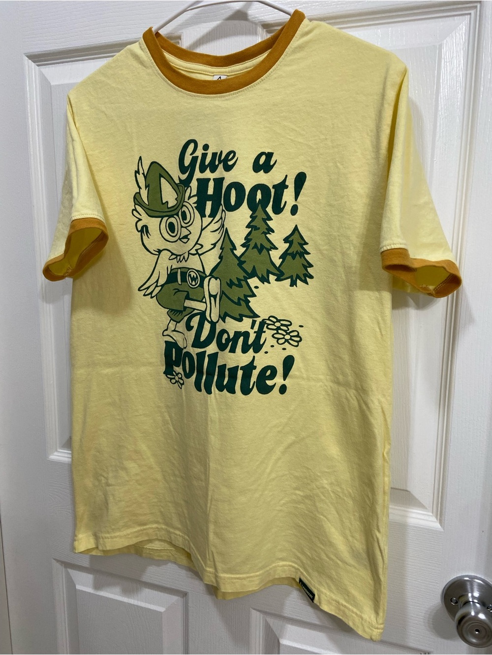 Landmark Woodsy Owl Retro Unisex Yellow 'Give a Hoot! Don't Pollute!' T Shirt